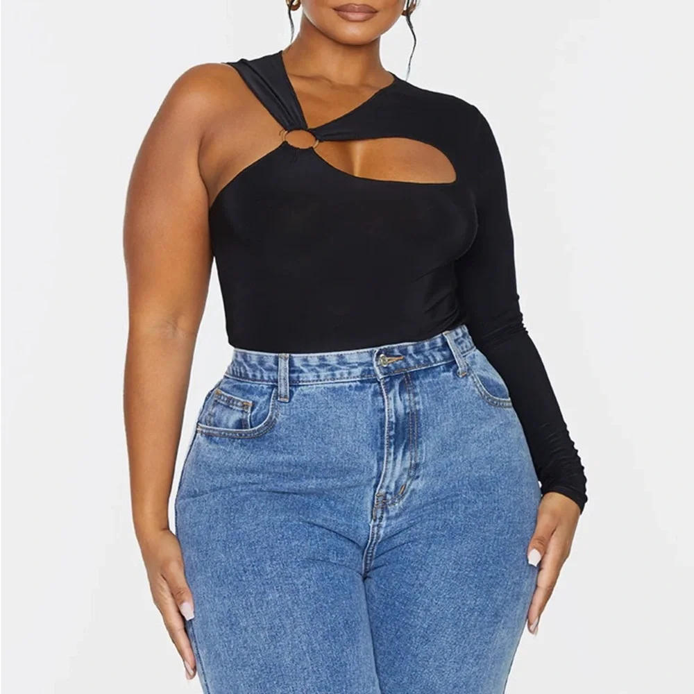 Black Ring Bodysuit PrettyLittleThing - Picture 3 of 7